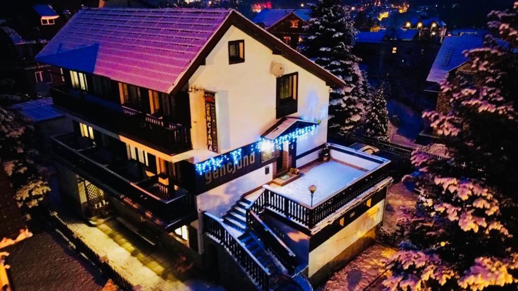 Willa Gencjana Szklarska Poręba Exteriör bild